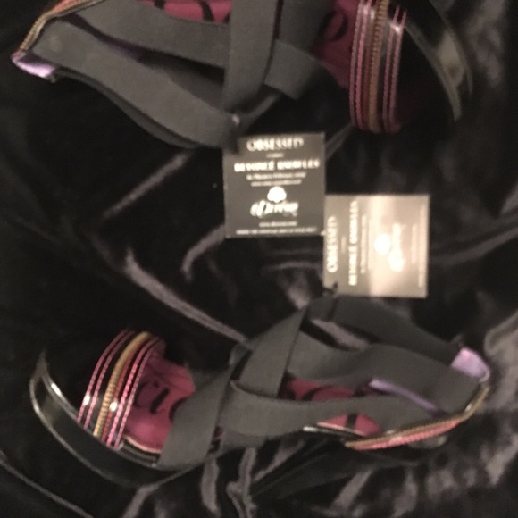 Derone Cross Me Heels size 8.5M NWT - Picture 8 of 8